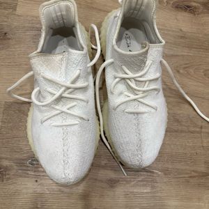 Yeezy boost size 8 men/9.5 women in cream/white.